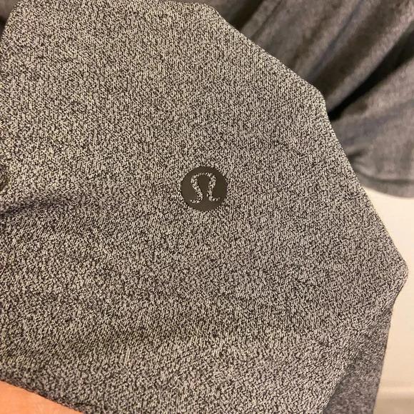 Lululemon Fall In Place Short Sleeve Gray Size Medium - Picture 5 of 6